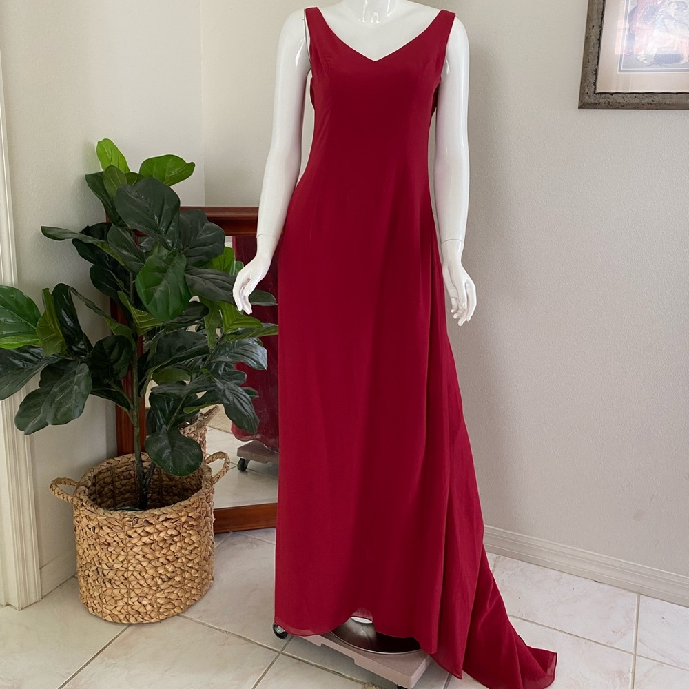 Katty gown with train and shawl.